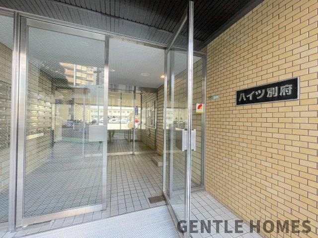 ハイツ別府のエントランス