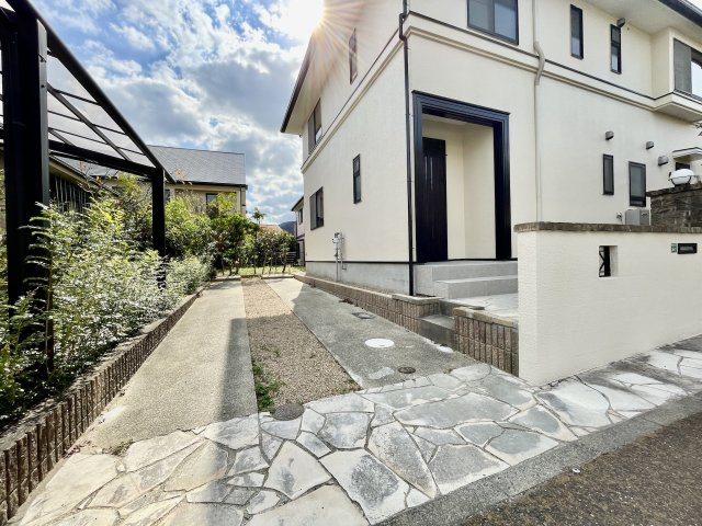 西の丘３丁目戸建ての駐車場