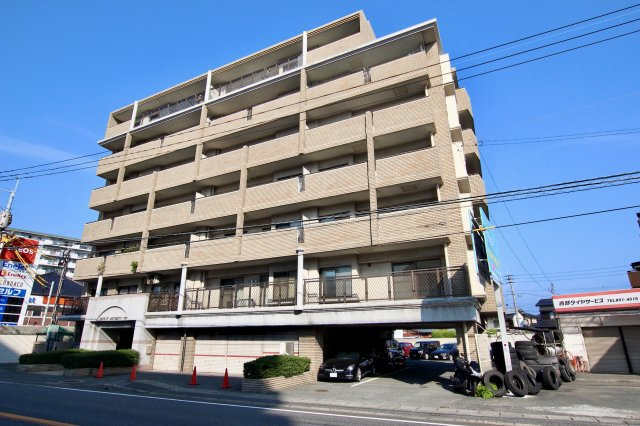 オリエントハイツ小戸の外観