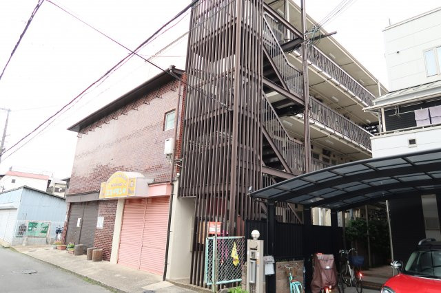 田井ハイツの外観