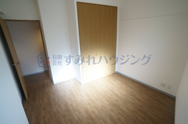 タカマツレジデンス宝塚山本の寝室|参考、同建物・同間取りの号室