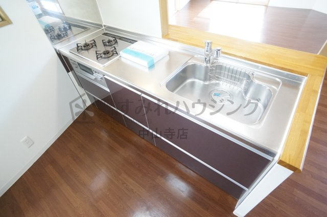 タカマツレジデンス宝塚山本のキッチン|参考、同建物・同間取りの号室