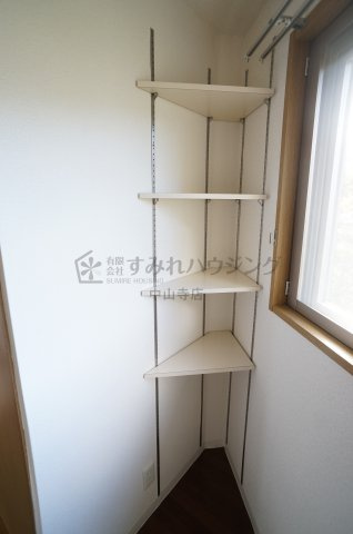 タカマツレジデンス宝塚山本のエントランス|参考、同建物・同間取りの号室