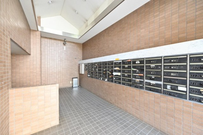 【エントランス】 | センチュリー西久保