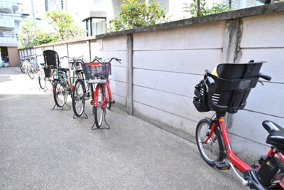 【その他共用部分】 | センチュリー西久保 | 駐輪場