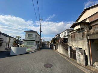 【前面道路含む現地写真】 | 宇治市木幡南山　売土地　建築条件なし | 歩いてすぐの場所に南山第３児童遊園がありお子様の遊び場も困りません。