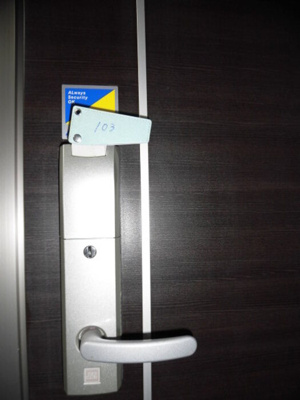 【セキュリティ】 | アリス京町壱番館