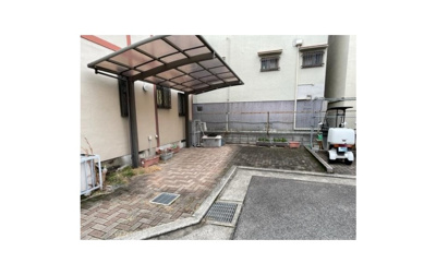 【駐車場】 | 和泉市富秋町1丁目　戸建 | 駐車場があるので、車を買う予定の方も安心です