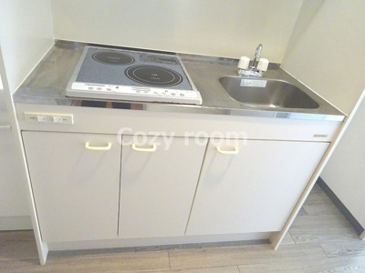 【キッチン】 | E-GATE | お料理しやすいIH２口コンロ付キッチンです