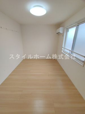 【寝室】 | ヴァイオレット | 別部屋写真です。