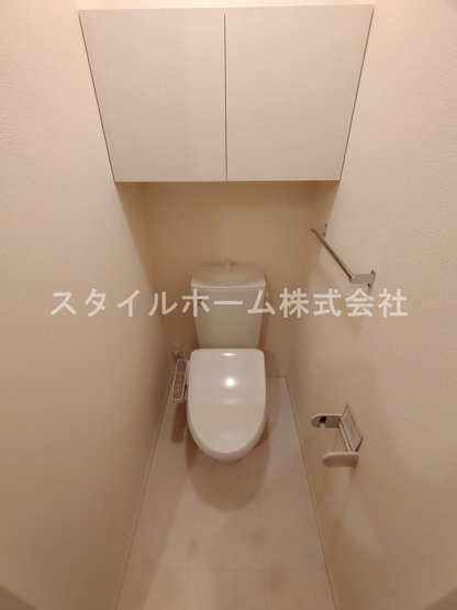 【トイレ】 | ヴァイオレット | 別部屋写真です。