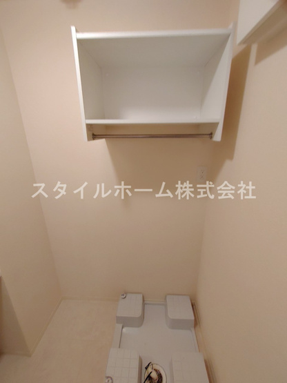 【収納】 | ヴァイオレット | 別部屋写真です。
