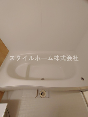 【浴室】 | ヴァイオレット | 別部屋写真です。