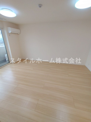 【居間・リビング】 | ヴァイオレット | 別部屋写真です。