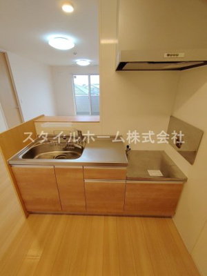 【キッチン】 | ヴァイオレット | 別部屋写真です。