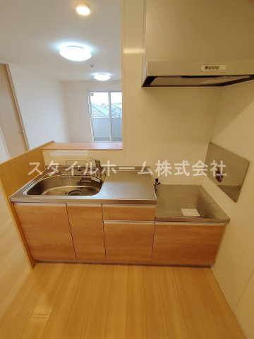 【キッチン】 | ヴァイオレット | 別部屋写真です。