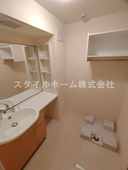 【洗面所】 | ヴァイオレット | 別部屋写真です。