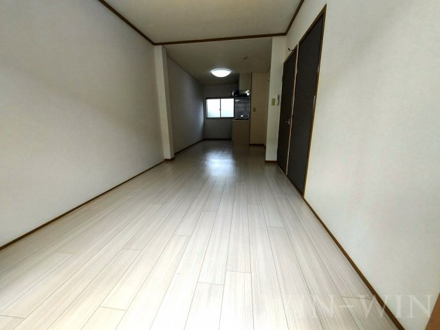 サンヒルズ鷹丘 Cの居間・リビング