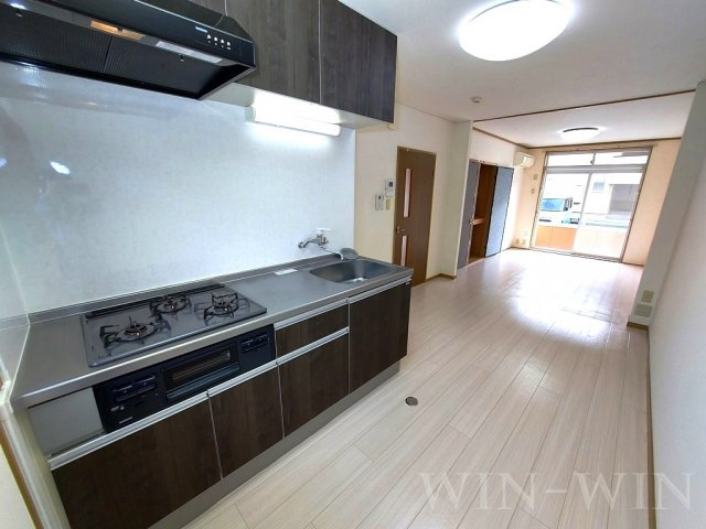 サンヒルズ鷹丘 Cのキッチン
