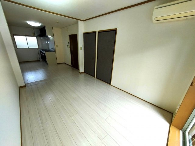 サンヒルズ鷹丘 Cの内装