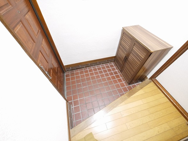 三条栄町堂後邸貸家の玄関|ゆったりとした玄関です
