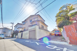 【前面道路含む現地写真】