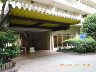 【エントランス】