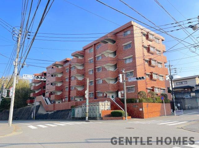 エメラルドマンション若宮の外観