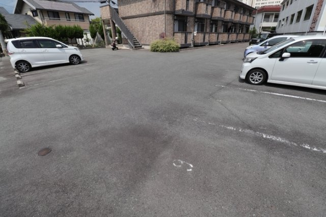 カトルセの駐車場