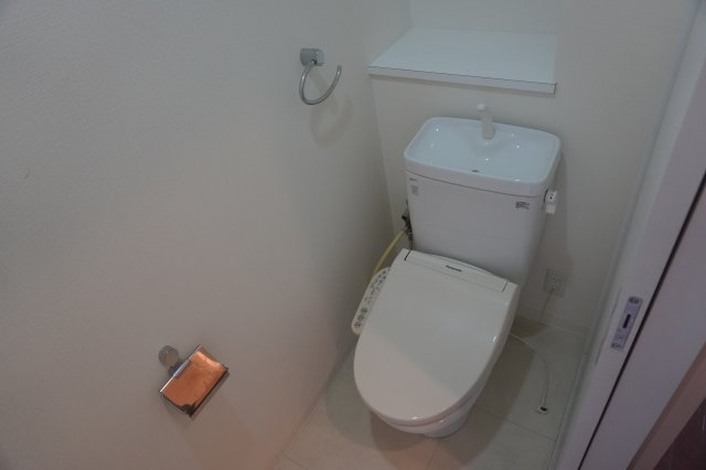 仲介手数料0！！Gramercy Shiromi-doriのトイレ