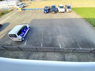 【駐車場】