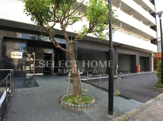 【エントランス】 | 建物の内部です