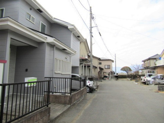 【前面道路含む現地写真】 | 前面道路含む現地写真です