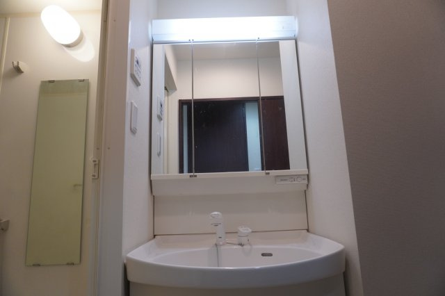 仲介手数料0！！アーデン上社の洗面所