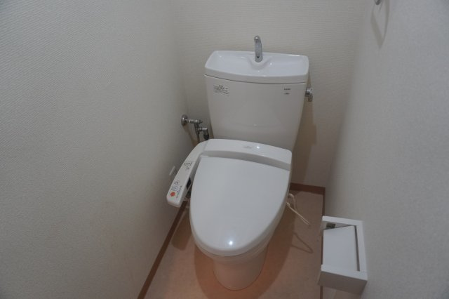 仲介手数料0！！アーデン上社のトイレ