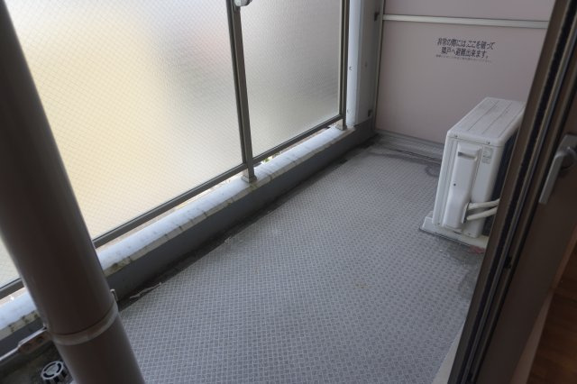 仲介手数料0！！アーデン上社のバルコニー