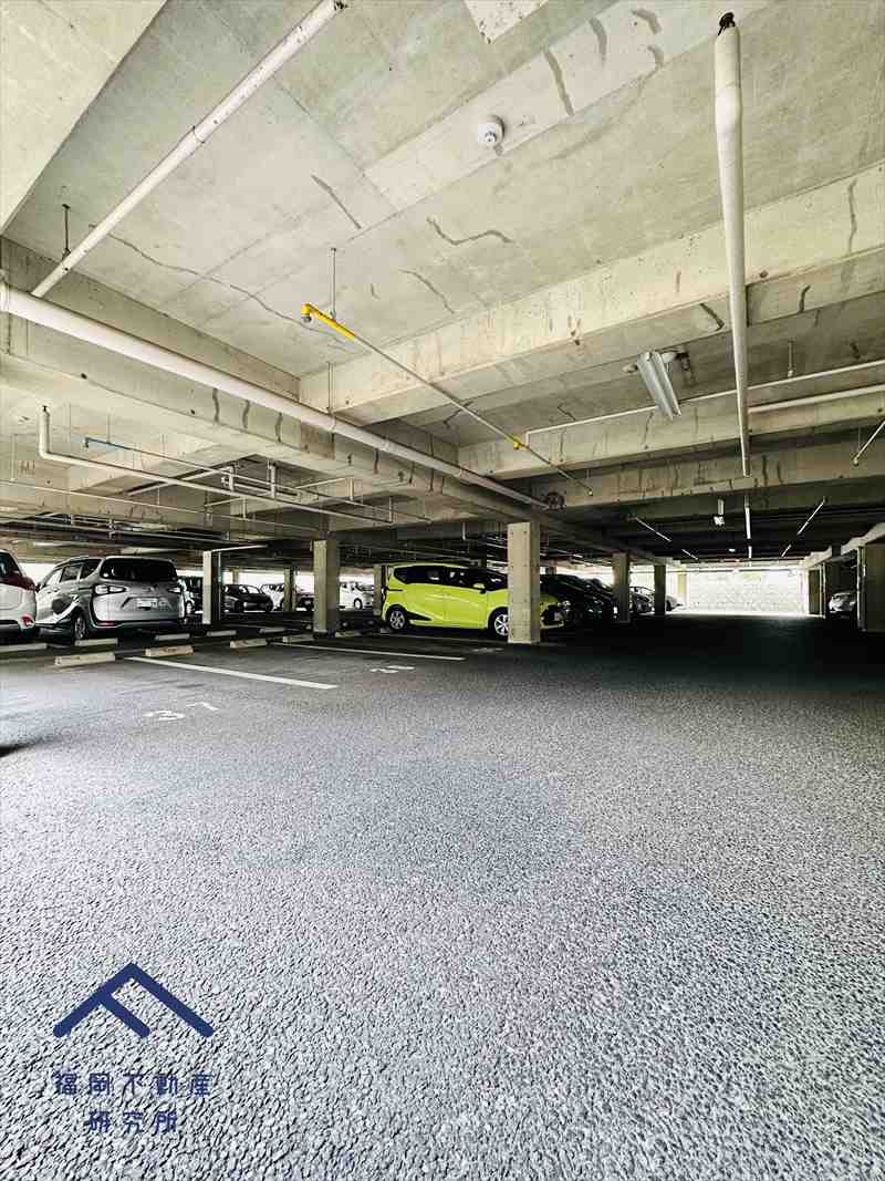 のむら貝塚ガーデンシティ壱番館の駐車場