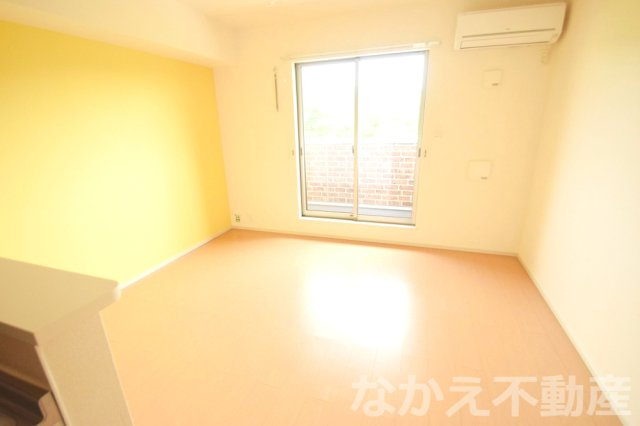 【寝室】 | 落ち着いた色調の寝室です