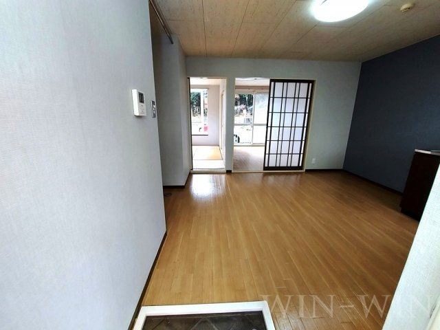 ファミール緑が丘の玄関