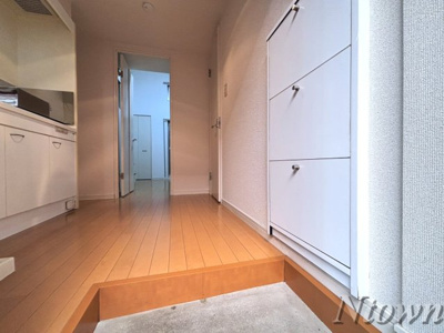 【玄関】 | エバンフォート | きれいな玄関です