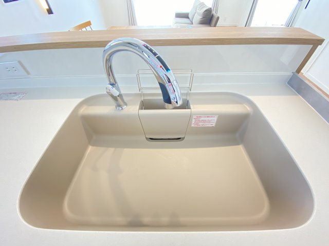 【キッチン】 | 玉名市築地 | ☆ハンズフリー水栓☆手をかざすだけで水が出ますので水栓が汚れません☆