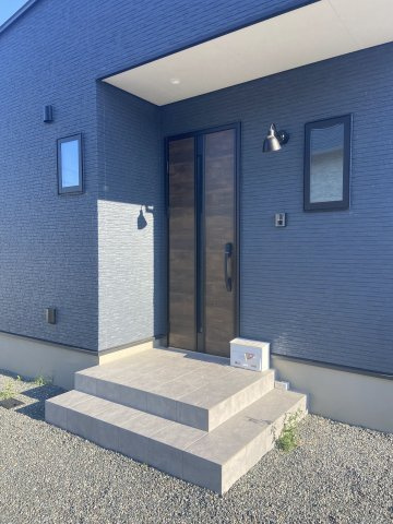 【玄関】 | 玉名市築地 | ☆躓きにくく滑りにくい玄関ドア下枠☆お子様やご年配の方も安心です☆