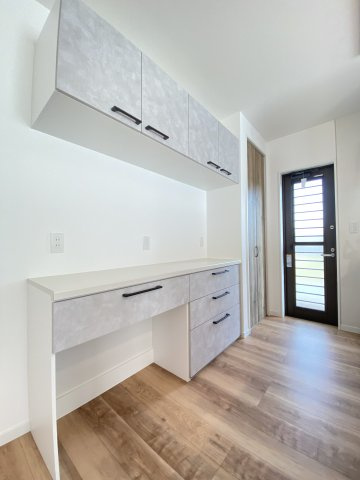 【キッチン】 | 玉名市築地 | ☆LIXIL製のカップボード☆電化製品の置き場も安心☆食器棚の購入が不要です☆