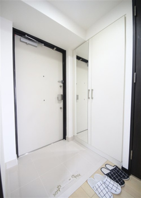 【玄関】 | アーデンタワー本町イースト