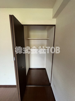 【収納】 | クレール秀光 | 洋室8.5帖　収納※同間取り別号室写真です
