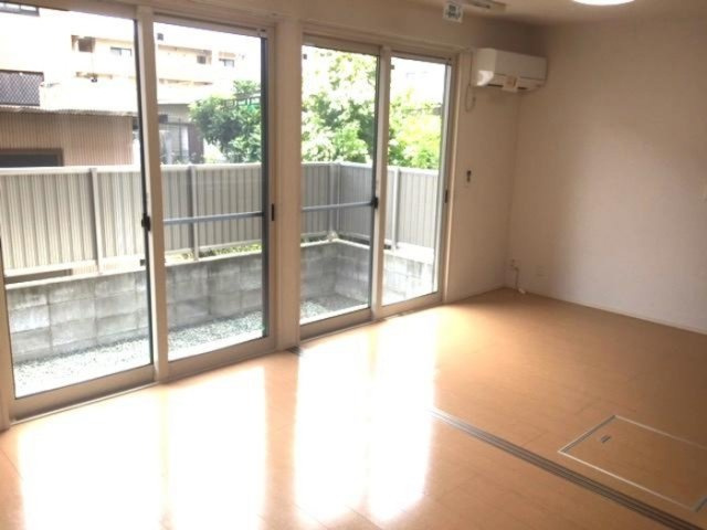 【居間・リビング】 | アムール　Ｂ棟