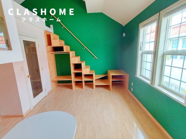 ルートヒルVの内装