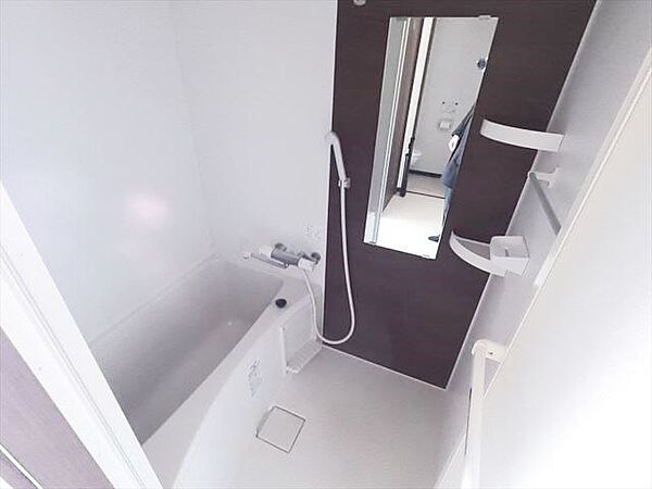 ＲＥＳＩＤＥＮＣＥ六甲道の浴室
