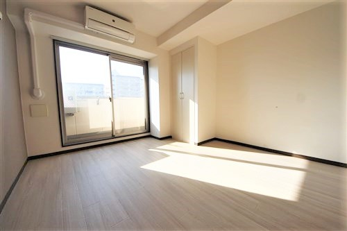 【洋室】 | ELLE難波WEST