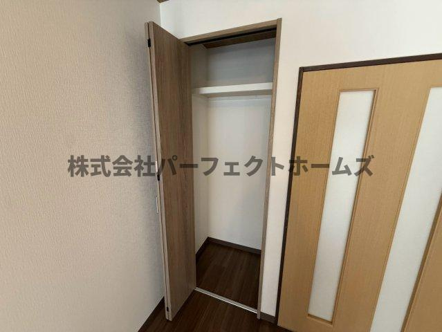 大利元町テラスハウスの収納|小物を収納するのに便利です